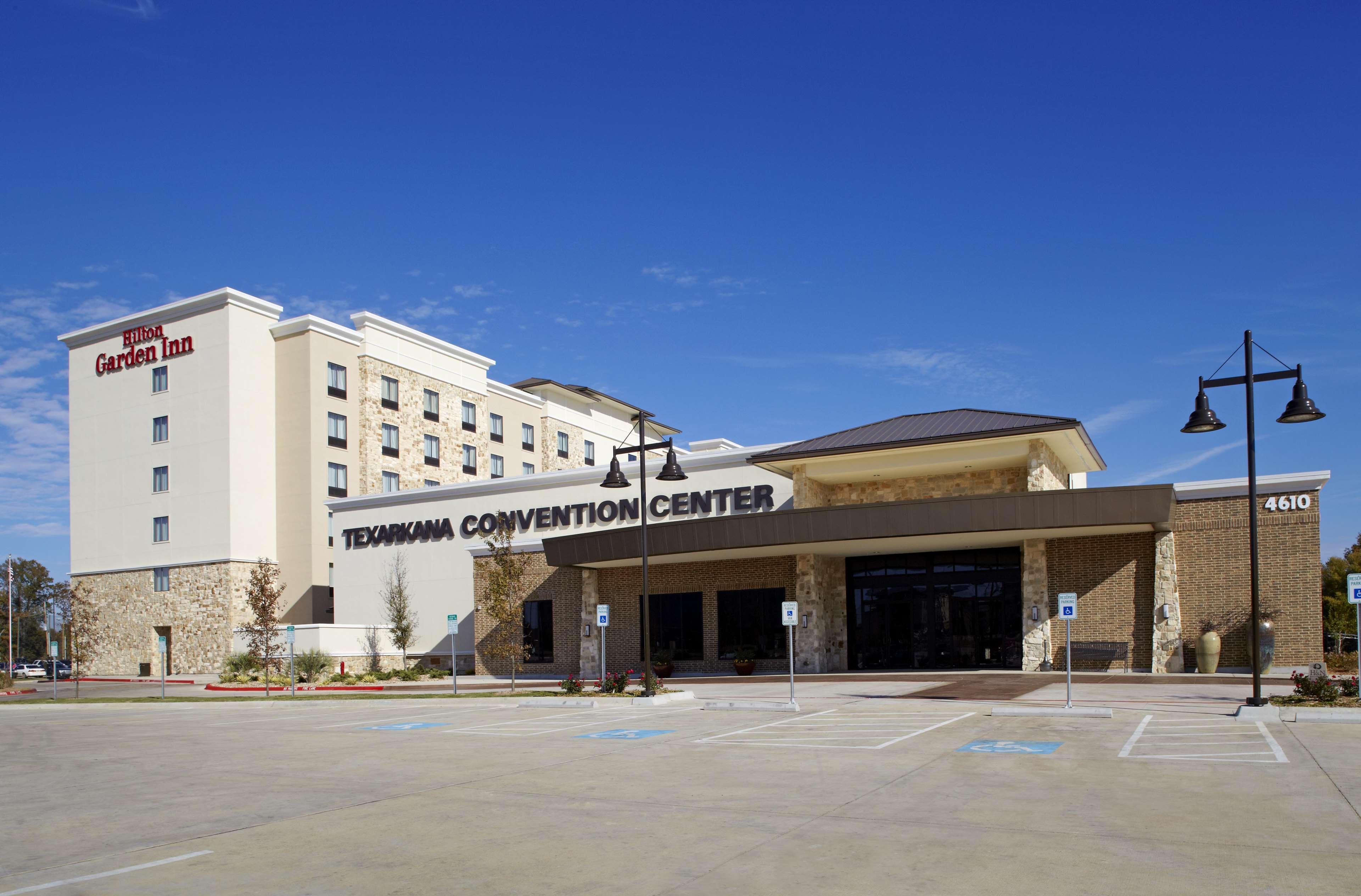 Hilton Garden Hotel 3*